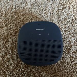 Boss SoundLink Micro Dark Blue.